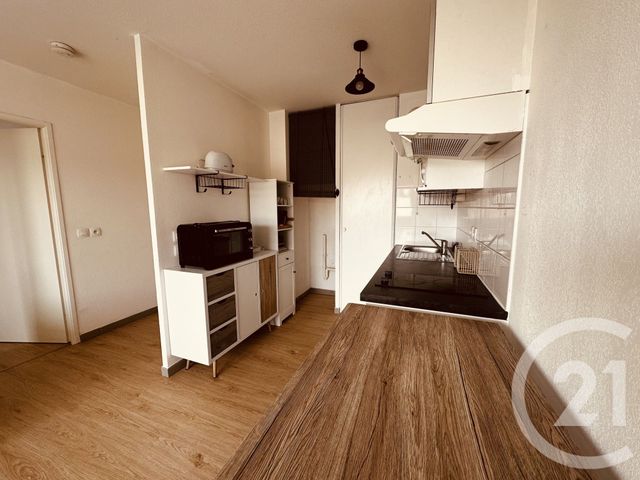 Appartement T2 à louer - 2 pièces - 37.4 m2 - ST MEDARD EN JALLES - 33 - AQUITAINE - Century 21 Kadima