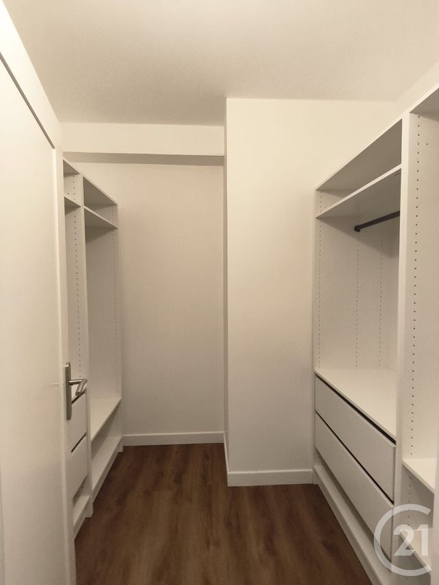 Appartement T3 à louer - 3 pièces - 106.83 m2 - BORDEAUX - 33 - AQUITAINE - Century 21 Kadima