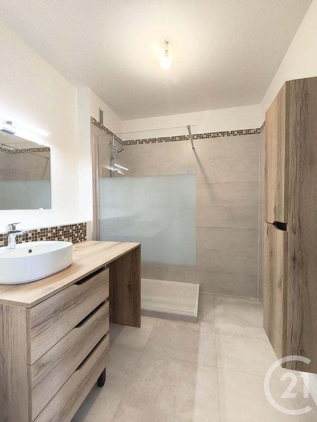Appartement T3 à louer - 3 pièces - 106.83 m2 - BORDEAUX - 33 - AQUITAINE - Century 21 Kadima