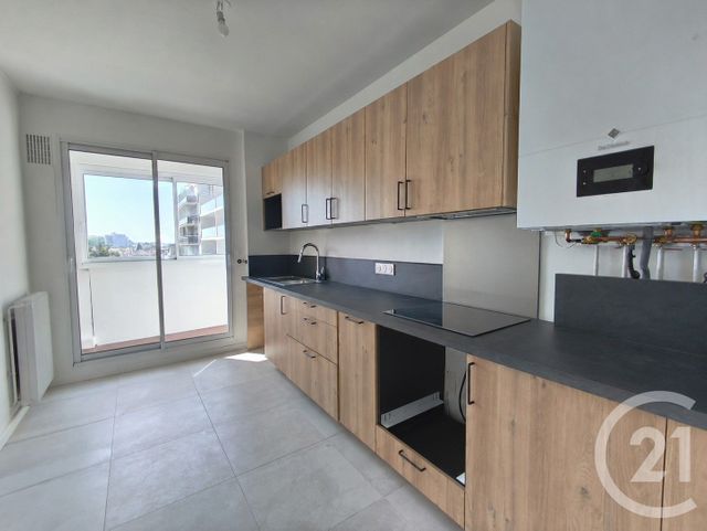 Appartement T3 à louer - 3 pièces - 106.83 m2 - BORDEAUX - 33 - AQUITAINE - Century 21 Kadima