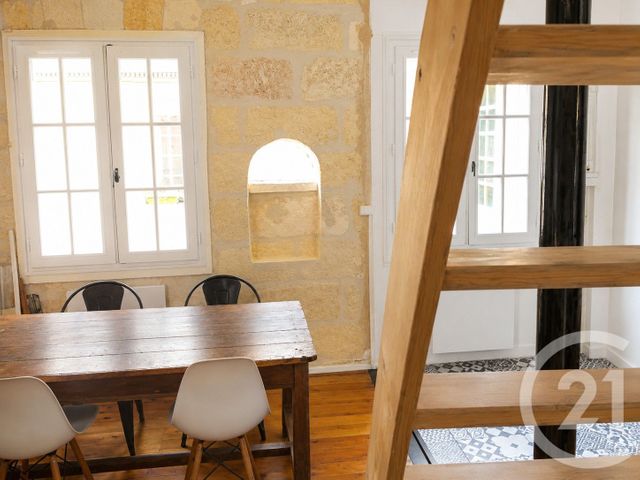 Appartement Studio à louer - 1 pièce - 30.0 m2 - BORDEAUX - 33 - AQUITAINE - Century 21 Kadima