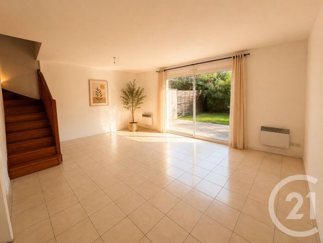 maison à louer - 5 pièces - 96.67 m2 - LE BOUSCAT - 33 - AQUITAINE - Century 21 Kadima