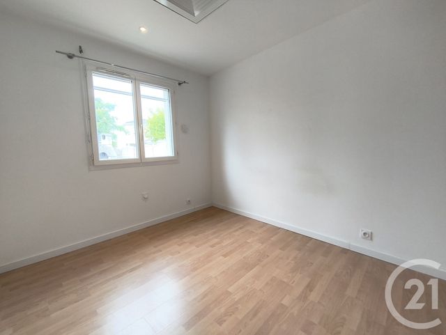maison à louer - 4 pièces - 73.0 m2 - ST MEDARD EN JALLES - 33 - AQUITAINE - Century 21 Kadima