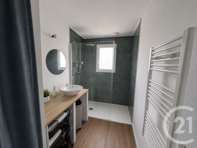 maison à louer - 4 pièces - 73.0 m2 - ST MEDARD EN JALLES - 33 - AQUITAINE - Century 21 Kadima