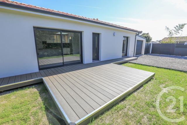 maison à louer - 4 pièces - 90.97 m2 - LE TAILLAN MEDOC - 33 - AQUITAINE - Century 21 Kadima