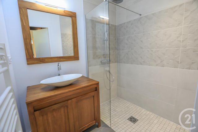 maison à louer - 4 pièces - 90.97 m2 - LE TAILLAN MEDOC - 33 - AQUITAINE - Century 21 Kadima