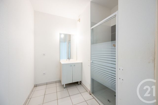 Appartement T3 à louer - 3 pièces - 66.1 m2 - BORDEAUX - 33 - AQUITAINE - Century 21 Kadima