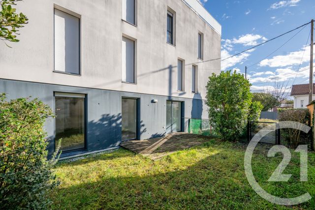 Appartement T3 à louer - 3 pièces - 66.1 m2 - BORDEAUX - 33 - AQUITAINE - Century 21 Kadima
