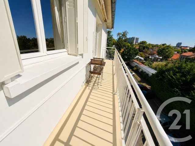 Appartement T3 à louer - 3 pièces - 69.0 m2 - BORDEAUX - 33 - AQUITAINE - Century 21 Kadima