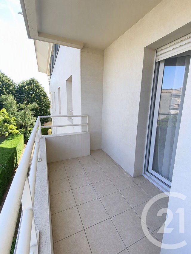 Appartement T3 à louer - 3 pièces - 75.3 m2 - BORDEAUX - 33 - AQUITAINE - Century 21 Kadima