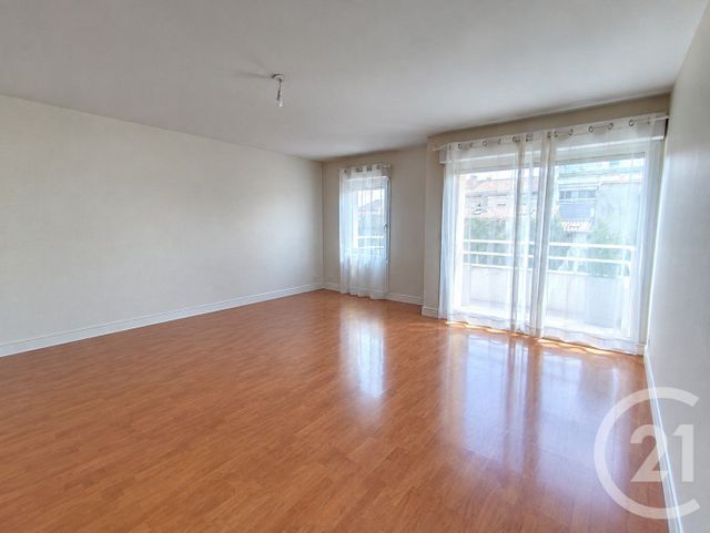 Appartement T3 à louer - 3 pièces - 75.3 m2 - BORDEAUX - 33 - AQUITAINE - Century 21 Kadima