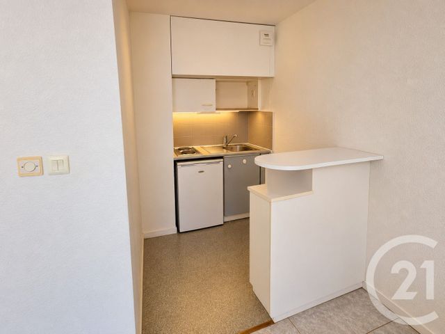 Appartement T1 à louer - 1 pièce - 23.6 m2 - BORDEAUX - 33 - AQUITAINE - Century 21 Kadima