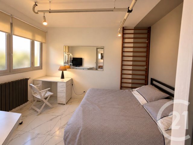 Appartement T2 à louer - 2 pièces - 64.77 m2 - BORDEAUX - 33 - AQUITAINE - Century 21 Kadima
