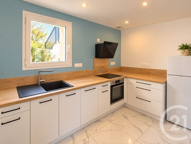 Appartement T2 à louer - 2 pièces - 64.77 m2 - BORDEAUX - 33 - AQUITAINE - Century 21 Kadima