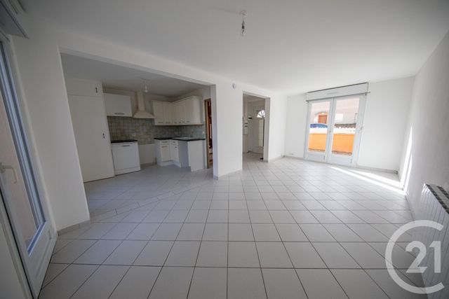 maison à louer - 4 pièces - 66.7 m2 - ST MEDARD EN JALLES - 33 - AQUITAINE - Century 21 Kadima
