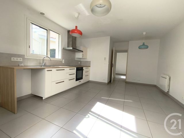 maison à louer - 2 pièces - 38.0 m2 - BORDEAUX - 33 - AQUITAINE - Century 21 Kadima