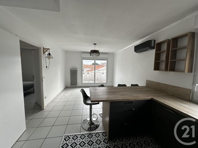 Appartement T2 à louer - 2 pièces - 37.45 m2 - MERIGNAC - 33 - AQUITAINE - Century 21 Kadima