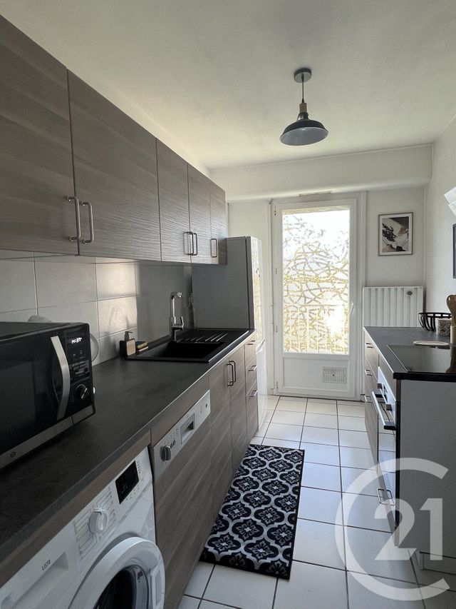 Appartement Chambre à louer - 1 pièce - 9.23 m2 - PESSAC - 33 - AQUITAINE - Century 21 Kadima